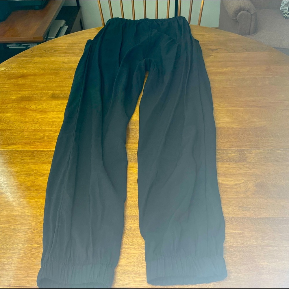 Elodie Black Joggers! Very comfortable!